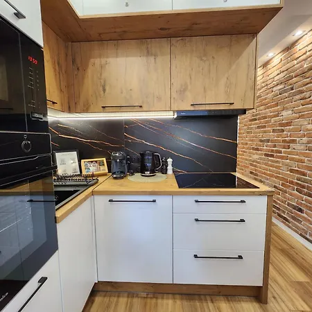 Casablanca - Walbrzych, Podzamcze ヴァウブジフ