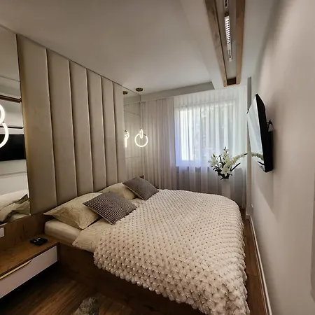Apartment Casablanca - Walbrzych, Podzamcze