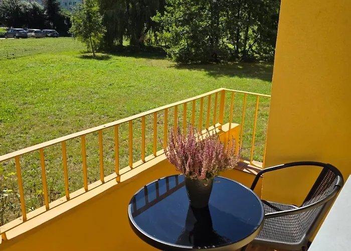 Casablanca - Walbrzych, Podzamcze