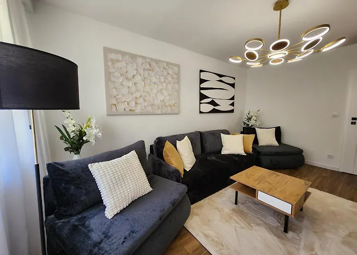 Casablanca - Walbrzych, Podzamcze