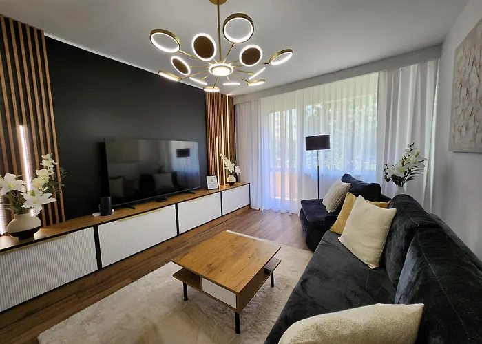 Casablanca - Walbrzych, Podzamcze Waldenburg