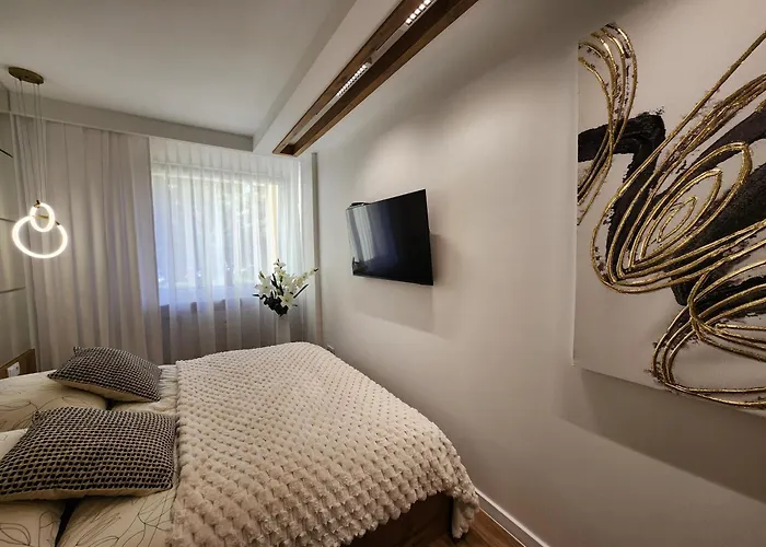 Casablanca - Walbrzych, Podzamcze Apartment